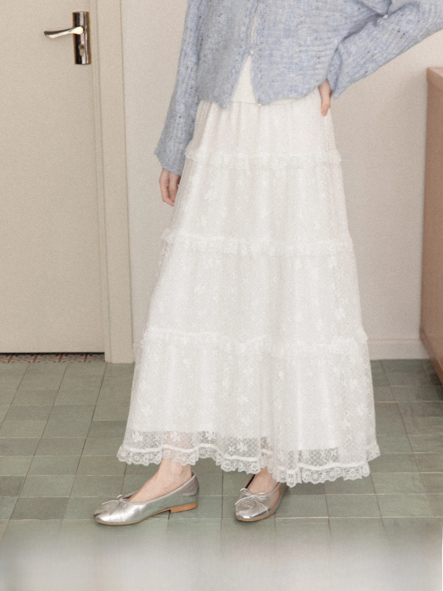 High Waist A-Line Lace Skirt Women's Versatile Long Skirt Spring 2026 Comfortable Soft Nylon Polyester High Waist Cake Skirt
High Waist A-Line Lace Skirt Women's Versatile Long Skirt Spring 2026 Comfortable Soft Nylon Polyester High Waist Cake Skirt