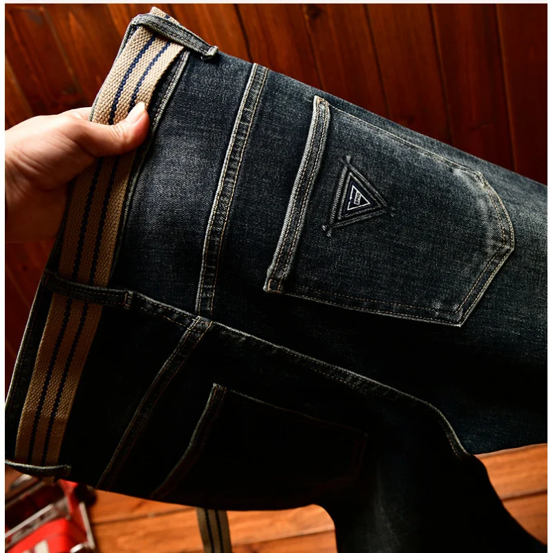 Autumn men's clothing fashion jeans men's slim fit fit elastic trend Korean version high-end casual small leg pants
Autumn men's clothing fashion jeans men's slim fit fit elastic trend Korean version high-end casual small leg pants