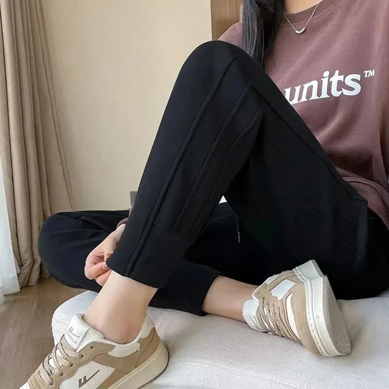 Women's Plush Warm Trousers Autumn Winter Women Solid Casual Drawstring Loose Sweatpants Female Fleece Haren Pants E6964
Women's Plush Warm Trousers Autumn Winter Women Solid Casual Drawstring Loose Sweatpants Female Fleece Haren Pants E6964