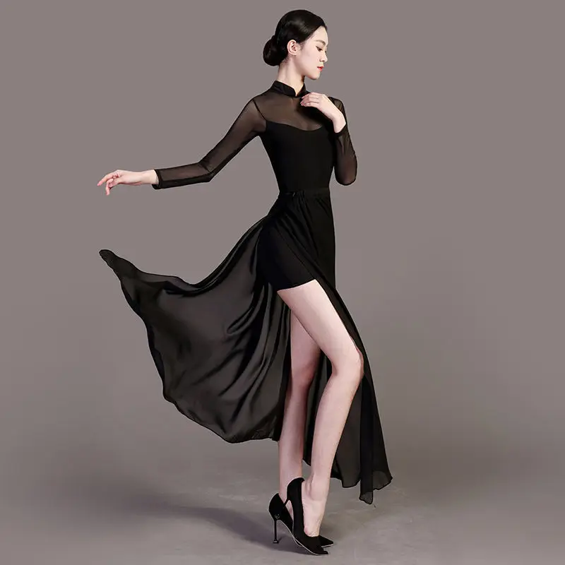 Chinese Classical Dance Ethnic Style Cheongsam High Waist Slit Modern Dance Practice Clothing Professional Performance Costume
Chinese Classical Dance Ethnic Style Cheongsam High Waist Slit Modern Dance Practice Clothing Professional Performance Costume