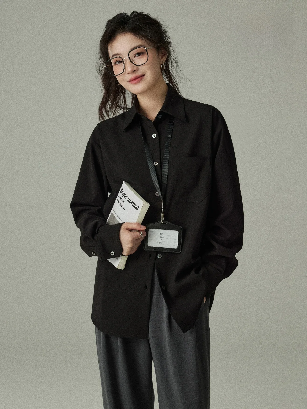 Yakejia Basic Black Long Sleeve Shirt Women's Spring Autumn Loose Korean Style Commute Fashionable Button up Casual Shirt
Yakejia Basic Black Long Sleeve Shirt Women's Spring Autumn Loose Korean Style Commute Fashionable Button up Casual Shirt