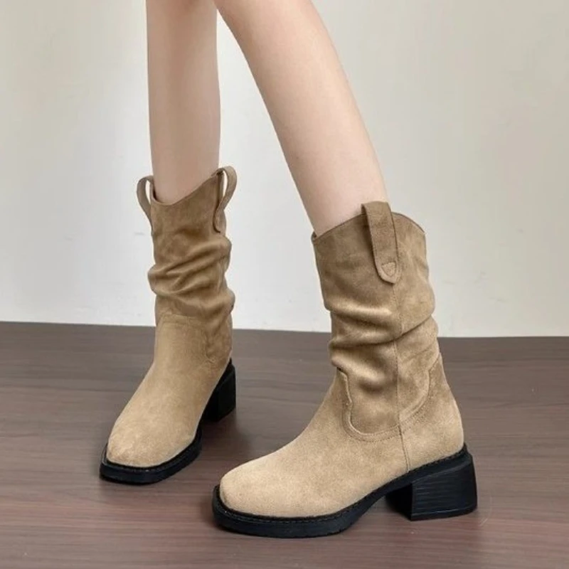Luxury Women's Boots Fall Square Heel Ankle Boots Fashion Pleated Designer High Heels for Women New Suede Chelsea Boots Zapatos
Luxury Women's Boots Fall Square Heel Ankle Boots Fashion Pleated Designer High Heels for Women New Suede Chelsea Boots Zapatos