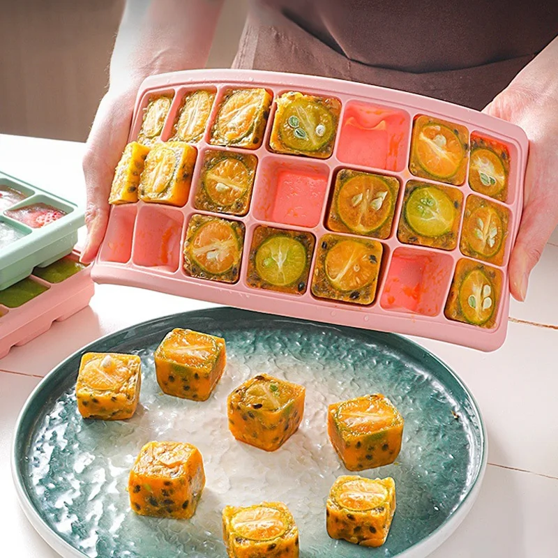 24 Grids Ice Cube Tray Silicone Mold with Cover Square Easy Release Ice Cube Molds Summer Kitchen Bar DIY Iced Drink Maker Tools
24 Grids Ice Cube Tray Silicone Mold with Cover Square Easy Release Ice Cube Molds Summer Kitchen Bar DIY Iced Drink Maker Tools