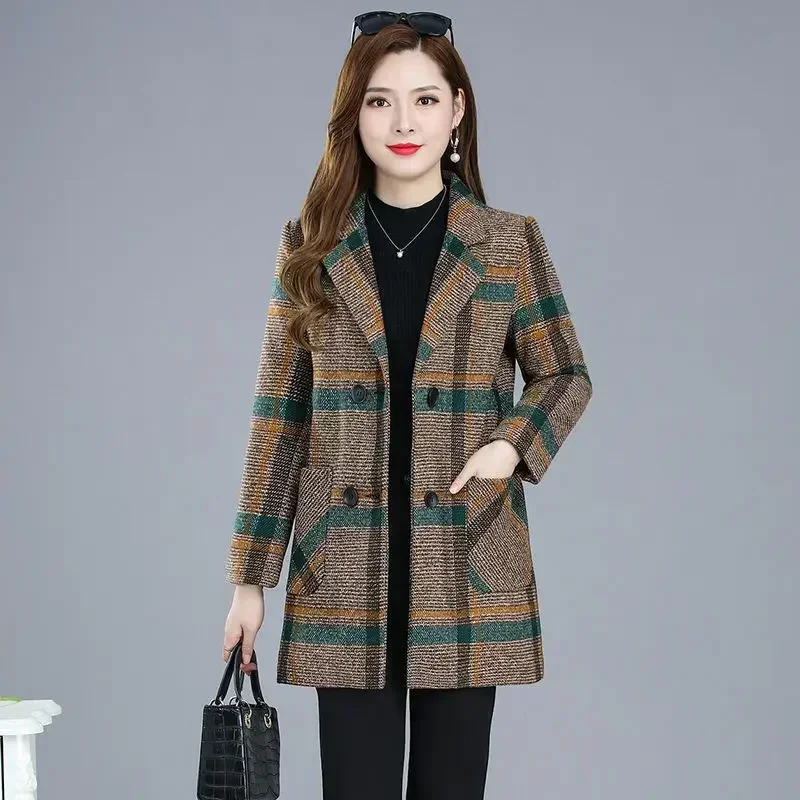 Mother's clothing Plaid Woolen Jacket 5xl Autumn Winter Female Thicken Slim Middle length Outwear Korea Women's Casual Wool Coat
Mother's clothing Plaid Woolen Jacket 5xl Autumn Winter Female Thicken Slim Middle length Outwear Korea Women's Casual Wool Coat