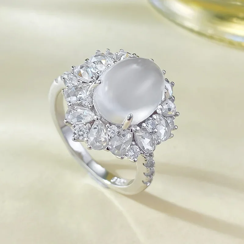 2024 French Luxury Instagram S925 Silver Hollow Foam Jade 8 * 10 Ring New Chinese Egg Face Ring Wedding Jewelry
2024 French Luxury Instagram S925 Silver Hollow Foam Jade 8 * 10 Ring New Chinese Egg Face Ring Wedding Jewelry