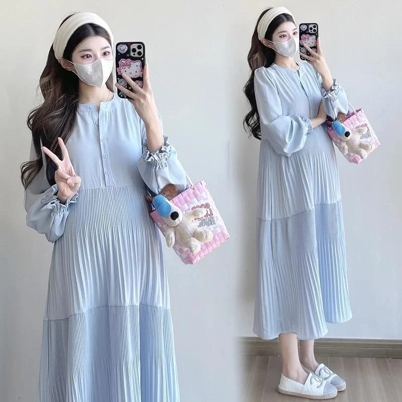 New Women's Dress Fashion Korean Version of Online Celebrity Loose Pleated Dress Round Neck Simple Single-breasted Pleated Dress
New Women's Dress Fashion Korean Version of Online Celebrity Loose Pleated Dress Round Neck Simple Single-breasted Pleated Dress