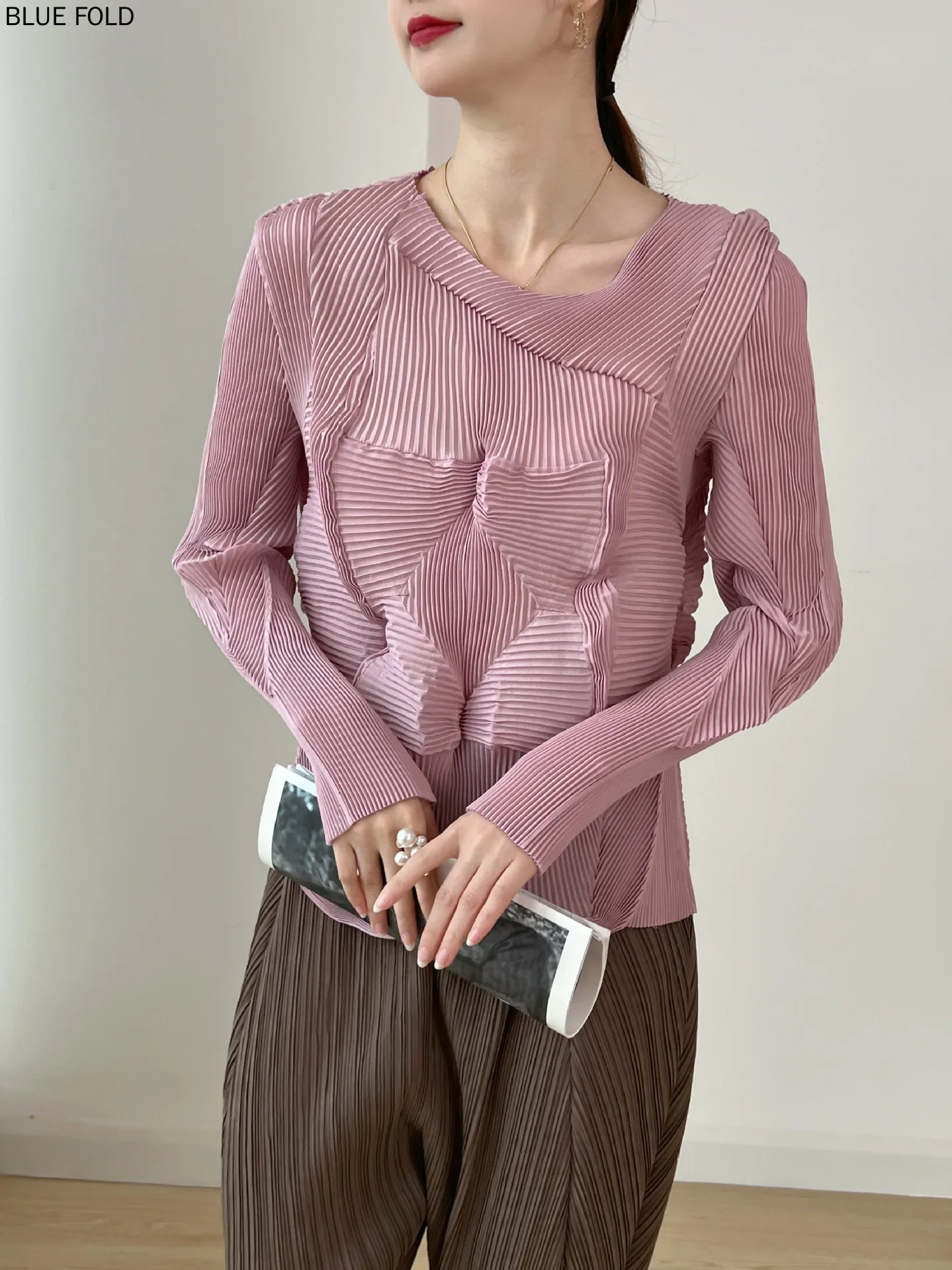 Женские топы с длинными рукавами серии Miyake Main Line Flower Bud, персонализированные плиссированные плиссированные складки, модные и персонализированные
Женские топы с длинными рукавами серии Miyake Main Line Flower Bud, персонализированные плиссированные плиссированные складки, модные и персонализированные