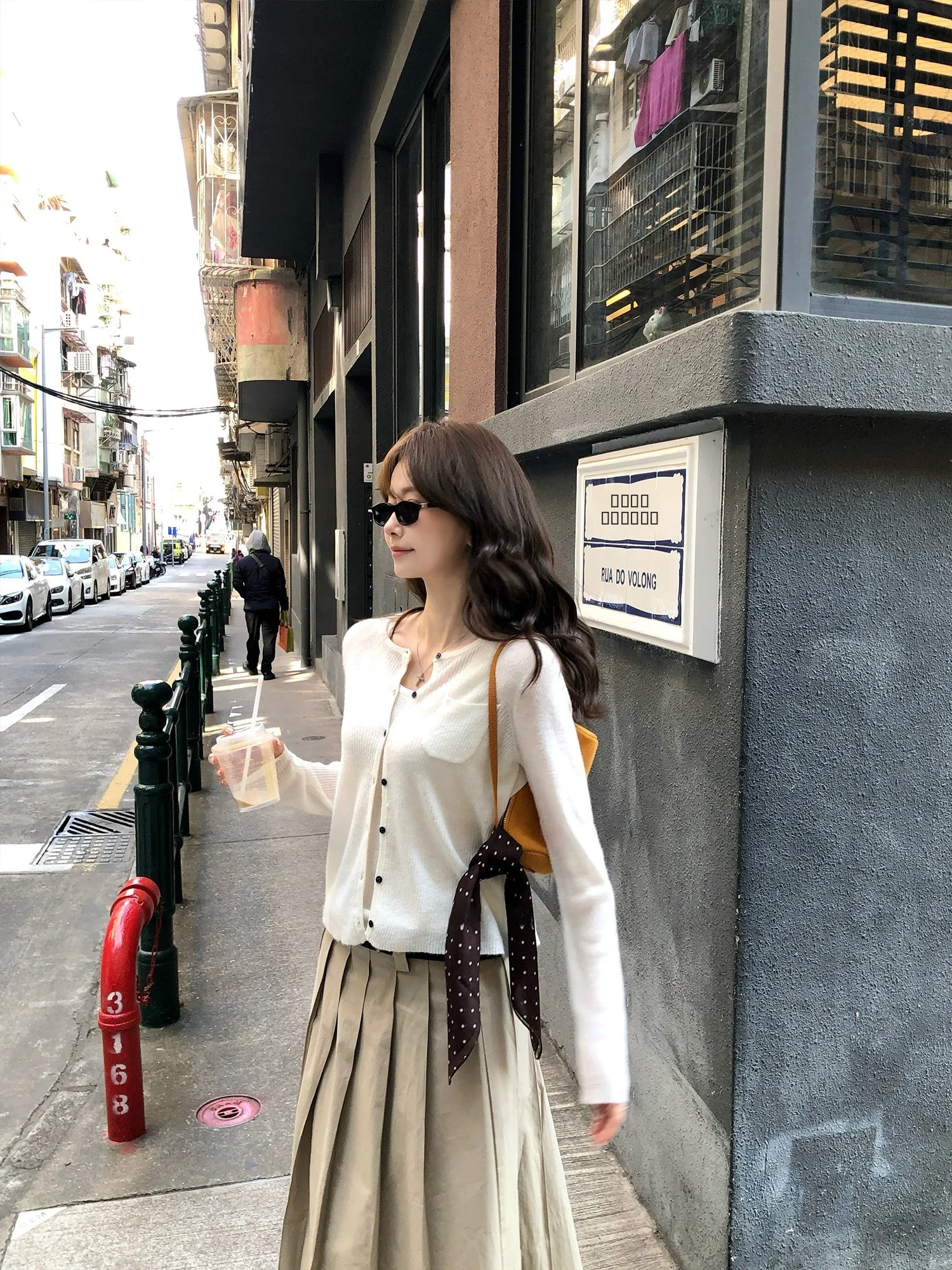 Spring 2026 Women's Knitted Woolen Long Sve Cardigan Lightweight ket Design Casual Fit Soft Fabric round Ne Outerwear
Spring 2026 Women's Knitted Woolen Long Sve Cardigan Lightweight ket Design Casual Fit Soft Fabric round Ne Outerwear