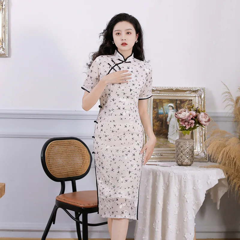 Handmade Button Sexy Women Flower Qipao Vestidso Vintage Mandarin Collar Evening Party Dress Short Chiffon Cheongsam
Handmade Button Sexy Women Flower Qipao Vestidso Vintage Mandarin Collar Evening Party Dress Short Chiffon Cheongsam