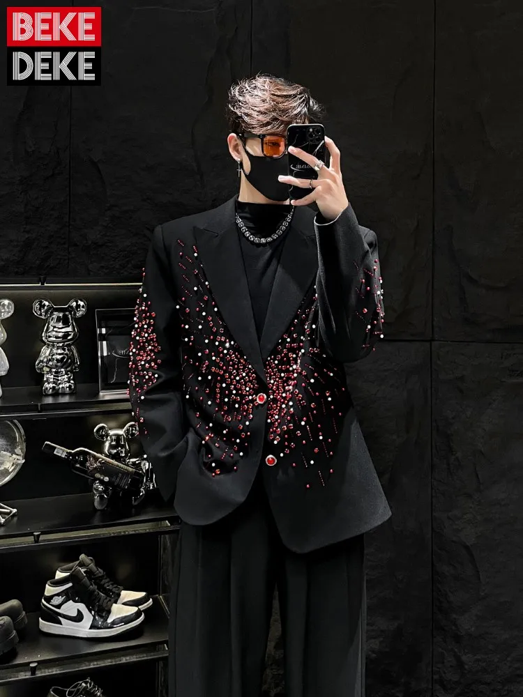 Fashion Mens Red Diamonds Pearl Suit Sets Black Blazers Pant Two-Piece Set Men Stage Performance Loose Suit Jacket Pants Outfits
Fashion Mens Red Diamonds Pearl Suit Sets Black Blazers Pant Two-Piece Set Men Stage Performance Loose Suit Jacket Pants Outfits