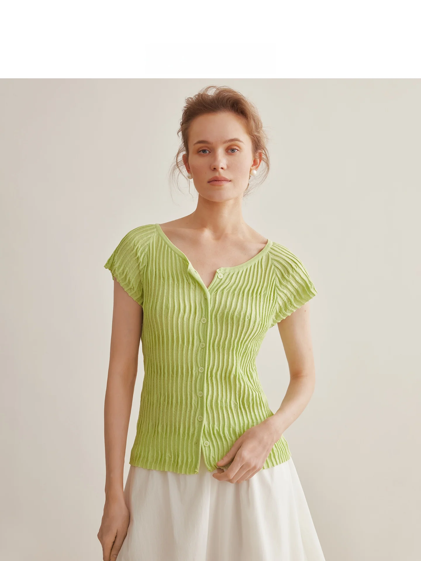 AEL Original een Ice Silk Cool Feeling Knitted Cardigan Women's ort Sve Romantic Wave Pattern Top Spring Summer
AEL Original een Ice Silk Cool Feeling Knitted Cardigan Women's ort Sve Romantic Wave Pattern Top Spring Summer