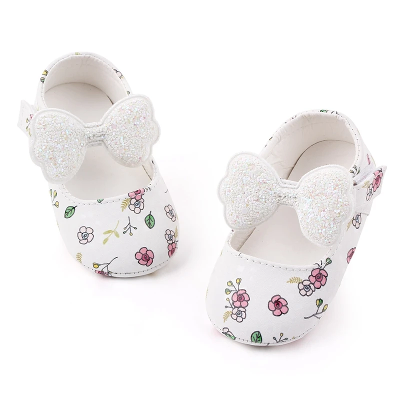 Baby Girls Cute Moccasinss Flower Print/Sequins Bow Decor PU Leather Flats Shoes First Walkers Non-Slip Summer Princess Shoes
Baby Girls Cute Moccasinss Flower Print/Sequins Bow Decor PU Leather Flats Shoes First Walkers Non-Slip Summer Princess Shoes