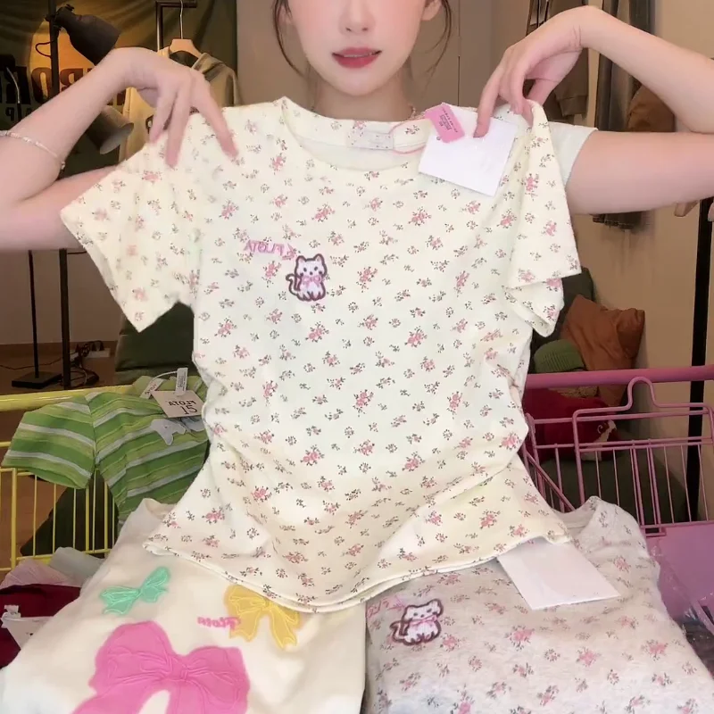 American Style Spicy Girl Y2K Shoulder Length Floral Short Sleeve T-Shirt Women Summer Sweet Little Sister Short Style Top
American Style Spicy Girl Y2K Shoulder Length Floral Short Sleeve T-Shirt Women Summer Sweet Little Sister Short Style Top