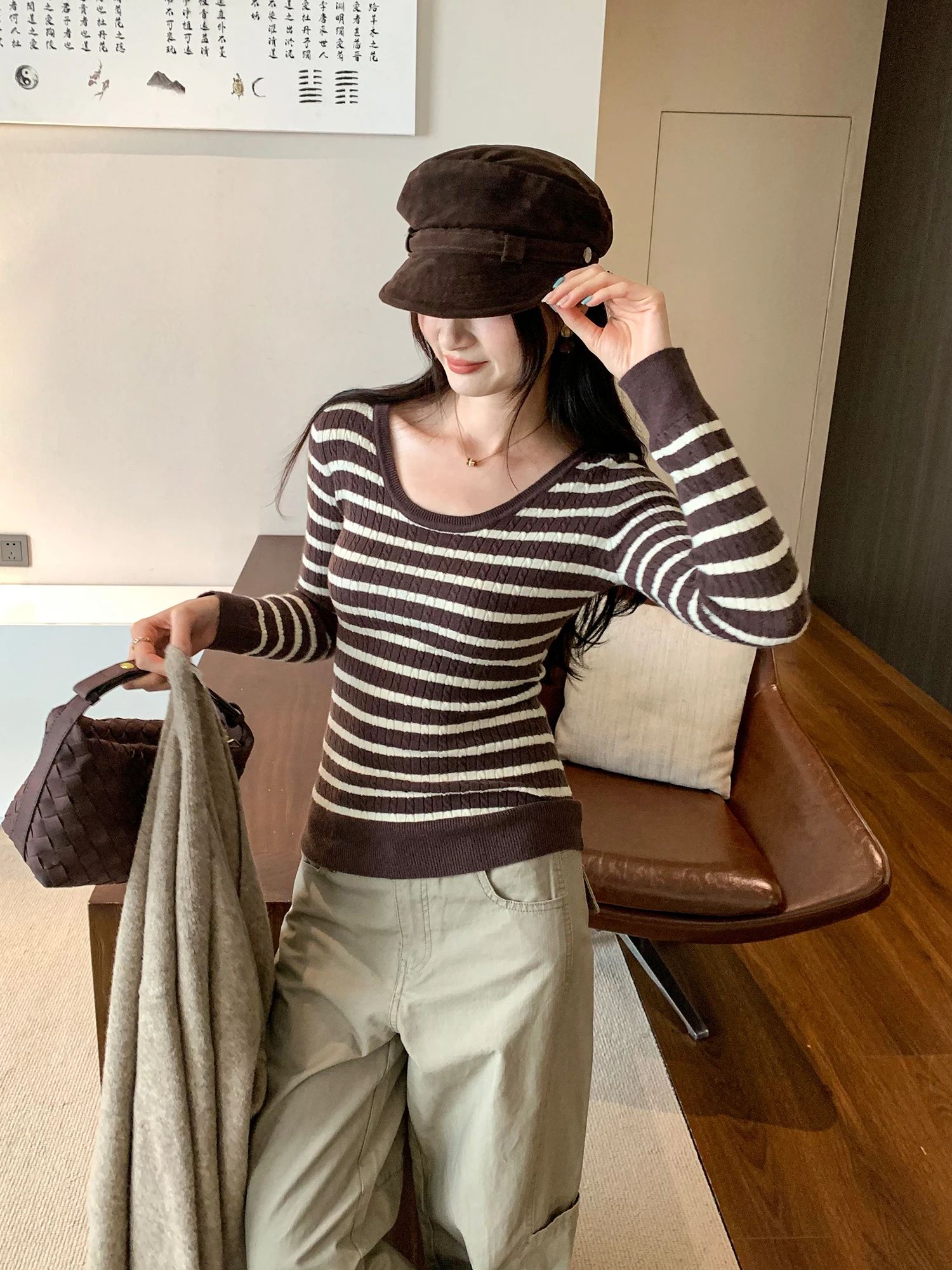 Unique Beautiful Slim Fit Striped Knitwear Base Layer Top Women Winter New Style Korean Beautiful Long Sleeve Small Shirt
Unique Beautiful Slim Fit Striped Knitwear Base Layer Top Women Winter New Style Korean Beautiful Long Sleeve Small Shirt