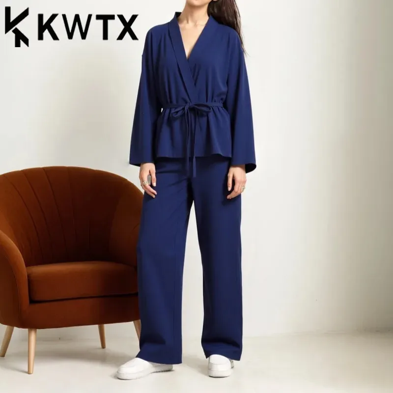 KWTX Women’s Solid Color Two Piece Set 2025 Slim Fit V-Neck Blouse & Casual Pants Spring Summer Elegant Fashion Outfit
KWTX Women’s Solid Color Two Piece Set 2025 Slim Fit V-Neck Blouse & Casual Pants Spring Summer Elegant Fashion Outfit
