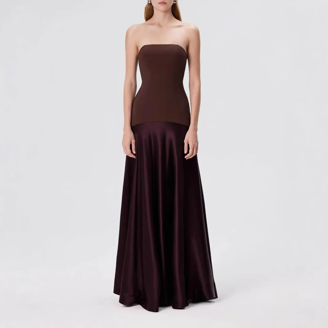 2025 модное однотонное утягивающее платье без бретелек для женщин, новые летние уличные трендовые элегантные темпераментные платья
2025 модное однотонное утягивающее платье без бретелек для женщин, новые летние уличные трендовые элегантные темпераментные платья