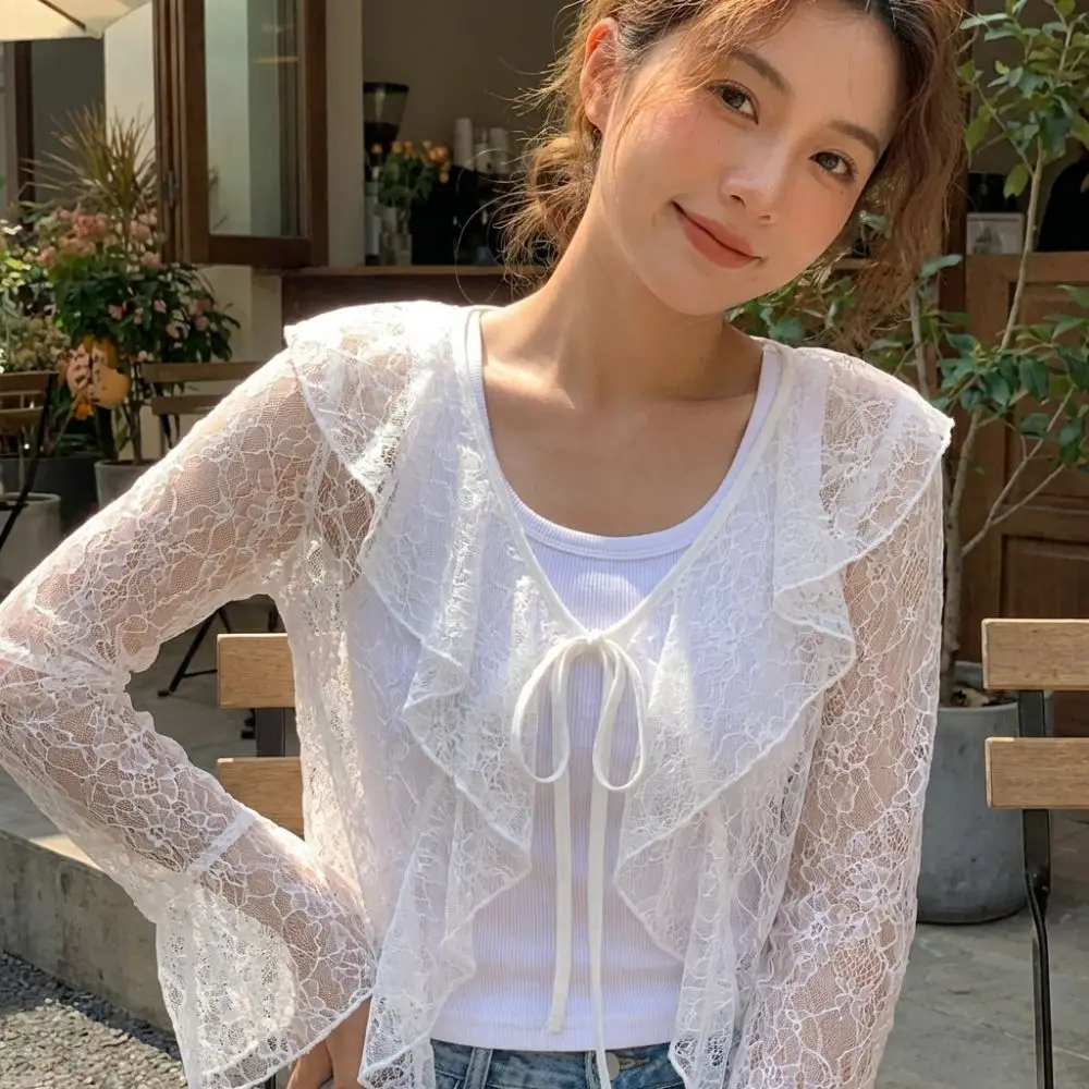 V-Neck Lace Cardigan Ruffle Edge Hollow Out Sun Protection Cardigan Lightweight Flared Sleeve Sun-proof Shirt Spring Summer Wear
V-Neck Lace Cardigan Ruffle Edge Hollow Out Sun Protection Cardigan Lightweight Flared Sleeve Sun-proof Shirt Spring Summer Wear