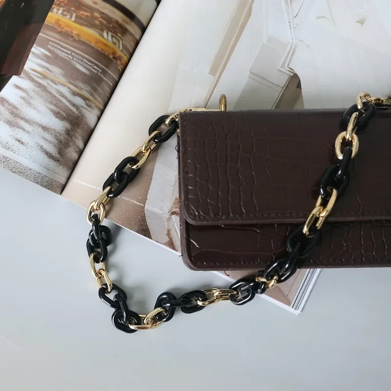New Fashion Woman Handbag Accessory Chains White Black Resin Phone Chain Metal Strap Women Cute Clutch Shoulder Purse Accessory
New Fashion Woman Handbag Accessory Chains White Black Resin Phone Chain Metal Strap Women Cute Clutch Shoulder Purse Accessory