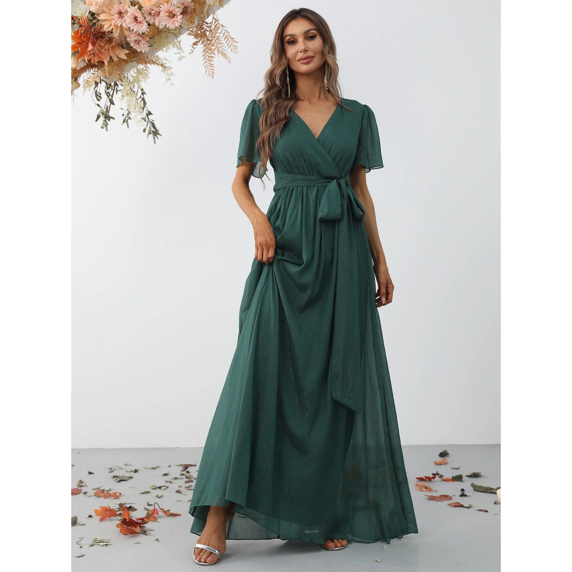 Элегантное платье макси с перекрестным V-образным вырезом и рукавами-бабочками и поясом на талии на весну-лето | для садовых свадеб, Resort Getaways
Элегантное платье макси с перекрестным V-образным вырезом и рукавами-бабочками и поясом на талии на весну-лето | для садовых свадеб, Resort Getaways