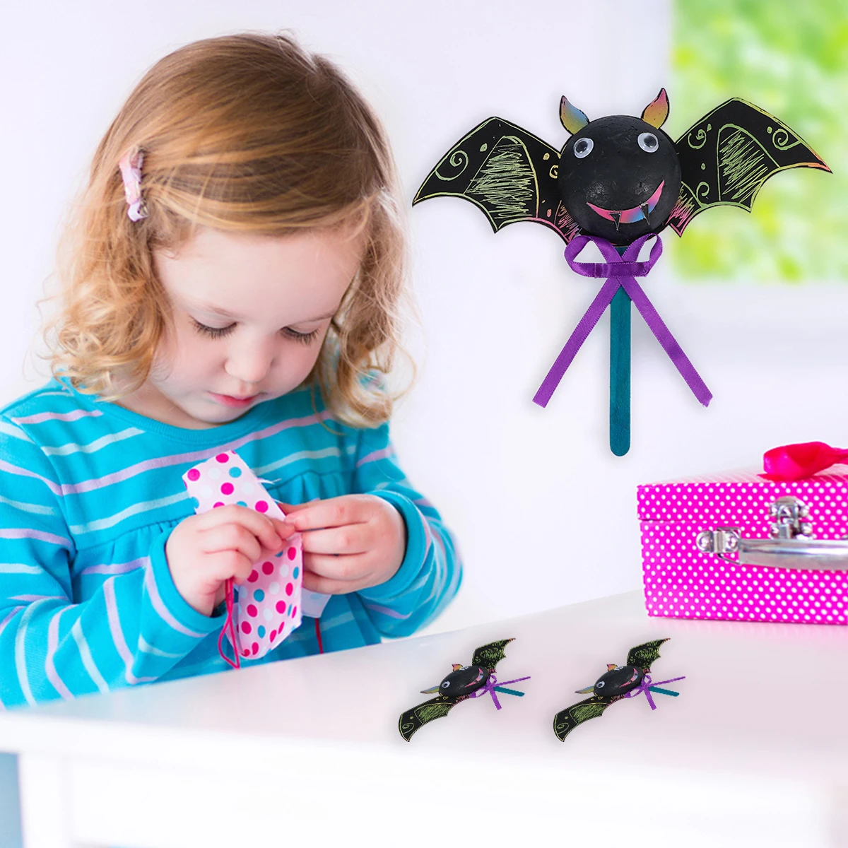 4 PCS Bat Scraping Paper Halloween Scratch Craft Kit Decorate DIY Gifts Design Picture
4 PCS Bat Scraping Paper Halloween Scratch Craft Kit Decorate DIY Gifts Design Picture