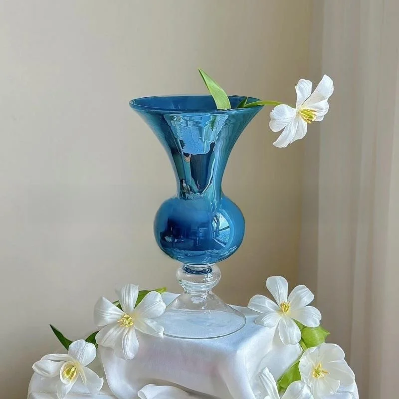 Handmade Glass Lantern Flower Vase Home Decor Open Mouth Flower Holder Modern Minimalist Style Festive Decoration
Handmade Glass Lantern Flower Vase Home Decor Open Mouth Flower Holder Modern Minimalist Style Festive Decoration