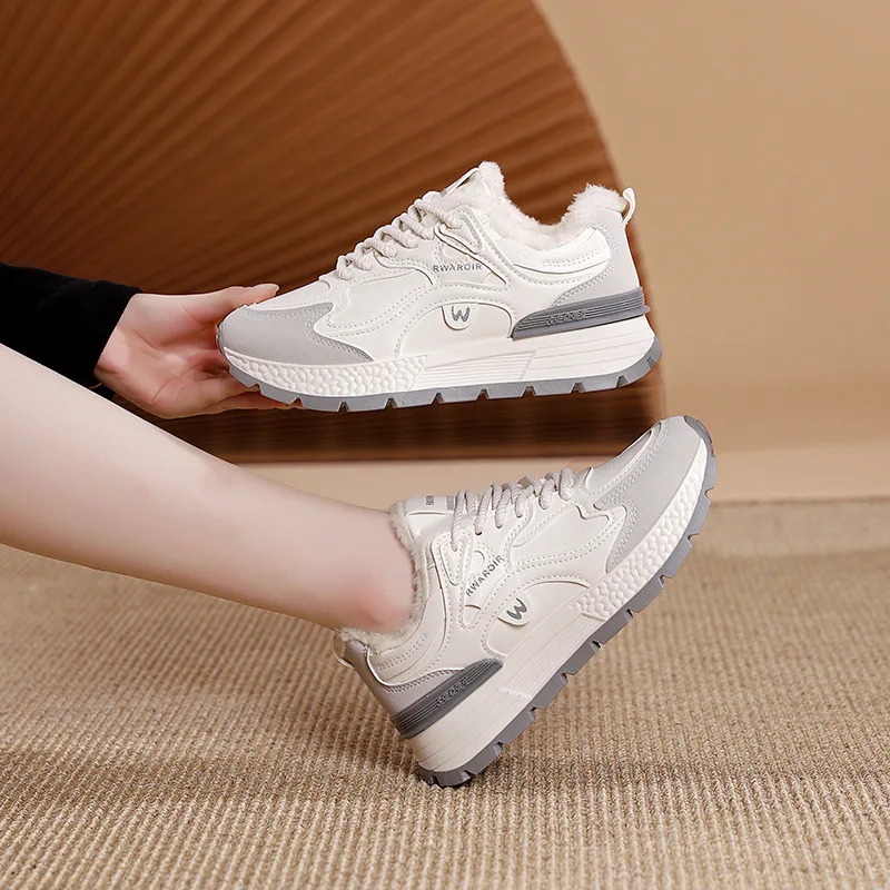 Winter Women Vulcanized shoes Luxury Sports Casual Thick Bottom Cotton Shoes for Women New Outdoor Warm Sneakers Ladies Footwear
Winter Women Vulcanized shoes Luxury Sports Casual Thick Bottom Cotton Shoes for Women New Outdoor Warm Sneakers Ladies Footwear
