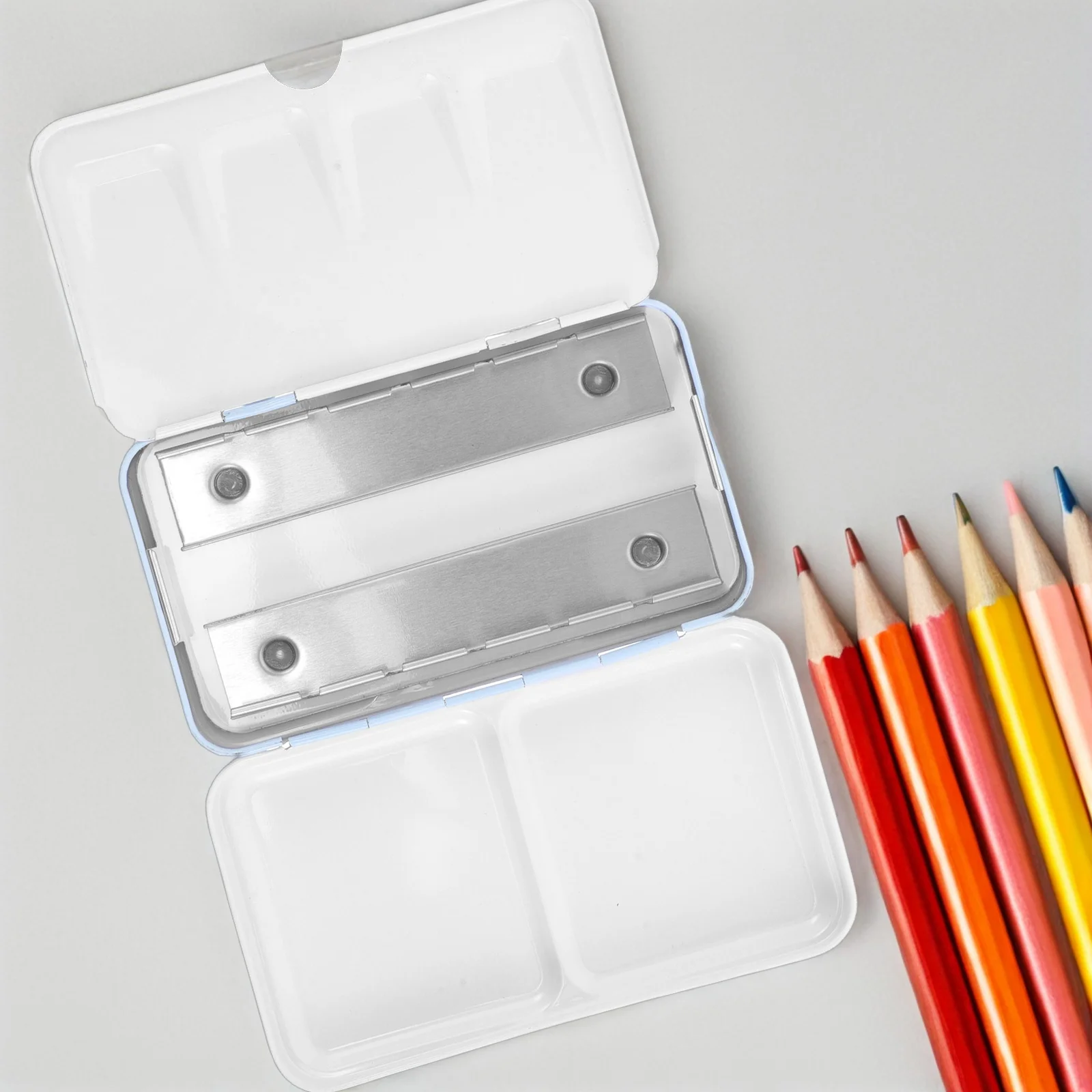 Portable Empty Watercolor Paint Box Metal Tin Case for Solid Pigment Storage Travel-Friendly Palette Organizer Compact Design
Portable Empty Watercolor Paint Box Metal Tin Case for Solid Pigment Storage Travel-Friendly Palette Organizer Compact Design