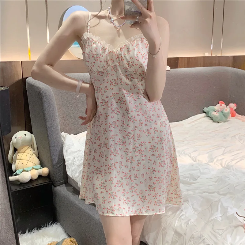Slings Internet Famous Style Floral Pajamas Dress Thin and Simple Pajamas Ladies Summer Home Clothing
Slings Internet Famous Style Floral Pajamas Dress Thin and Simple Pajamas Ladies Summer Home Clothing