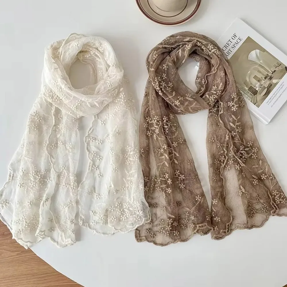 Versatile Retro Women's Lace Scarf Long Embroidered Flower Sunscreen Lace Shawl Korean Version of Literary Female Headscarf
Versatile Retro Women's Lace Scarf Long Embroidered Flower Sunscreen Lace Shawl Korean Version of Literary Female Headscarf