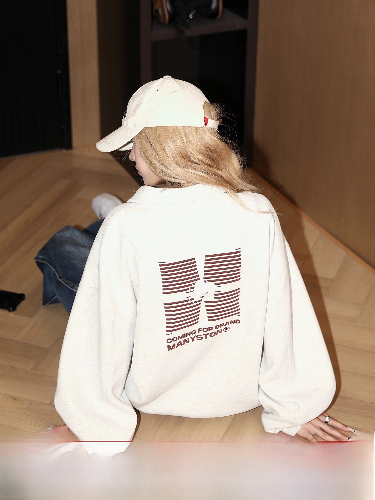 Американский удлиненный худи-толстовка унисекс свободного кроя для повседневной носки весна-осень, с круглым вырезом, принтом, хлопок/полиэстер
Американский удлиненный худи-толстовка унисекс свободного кроя для повседневной носки весна-осень, с круглым вырезом, принтом, хлопок/полиэстер