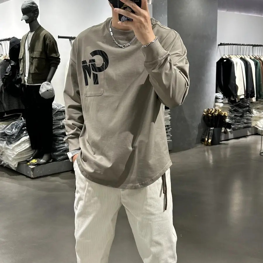 Весенне-осенний свободный пуловер с буквенным принтом и цветными блоками, повседневная спортивная одежда с длинными рукавами, модная футболка для мужчин
Весенне-осенний свободный пуловер с буквенным принтом и цветными блоками, повседневная спортивная одежда с длинными рукавами, модная футболка для мужчин