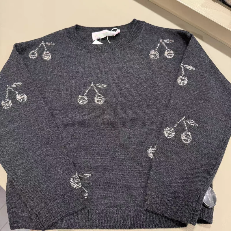 In Stock 2025 Autumn Winter BP Girls Silver Thread Cherry Wool Blended Pullover Sweater with Gold Thread Cherry Grey Sweater
In Stock 2025 Autumn Winter BP Girls Silver Thread Cherry Wool Blended Pullover Sweater with Gold Thread Cherry Grey Sweater