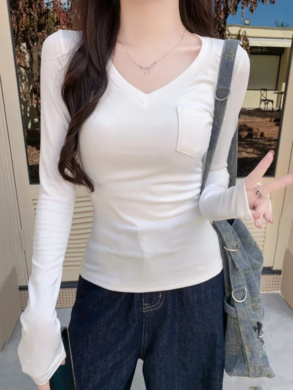 Korean 2024 Autumn/winter Version New V-neck Pocket Long Sleeve Pullover Women Cinching Waist Solid Slim Casual Knit Top 1L71
Korean 2024 Autumn/winter Version New V-neck Pocket Long Sleeve Pullover Women Cinching Waist Solid Slim Casual Knit Top 1L71