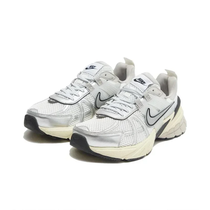 Nike V2K Run Summit White Metallic Silver Anti-Slip Shock-Absorbant Men Women Sports Running Shoes FD0736-100
Nike V2K Run Summit White Metallic Silver Anti-Slip Shock-Absorbant Men Women Sports Running Shoes FD0736-100