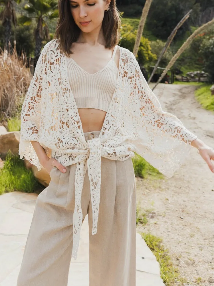 Spring Summer New Style Open Cardigan Hollow out Knitted Batwing Sleeve Beach Cover up Soft Polyester Women's Jacket
Spring Summer New Style Open Cardigan Hollow out Knitted Batwing Sleeve Beach Cover up Soft Polyester Women's Jacket