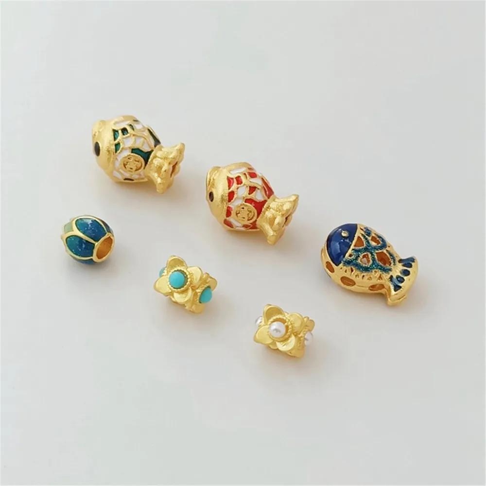 18K Sand Gold Enamel-fired Blue Jifu Koi Fish Through-hole Beads Diy Bracelet and Bracelet, Cloisonne Accessories
18K Sand Gold Enamel-fired Blue Jifu Koi Fish Through-hole Beads Diy Bracelet and Bracelet, Cloisonne Accessories