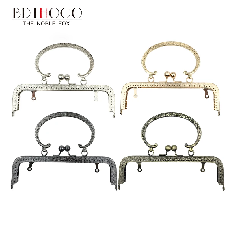 20cm Metal Kiss Clasp Lock Purse Frame Embossed Handle for Clutch Handbag Making Antique Bronze Bag Accessories
20cm Metal Kiss Clasp Lock Purse Frame Embossed Handle for Clutch Handbag Making Antique Bronze Bag Accessories