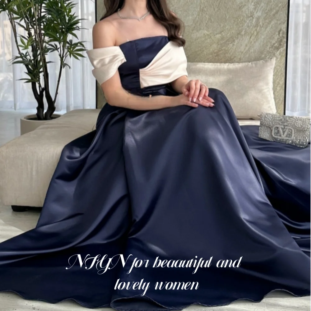 NFYN Cream and Navy Blue Elegant Prom Gown Off the Shoulder Backless Party Dress with Back Strap Satin Evening Dress Customized
NFYN Cream and Navy Blue Elegant Prom Gown Off the Shoulder Backless Party Dress with Back Strap Satin Evening Dress Customized