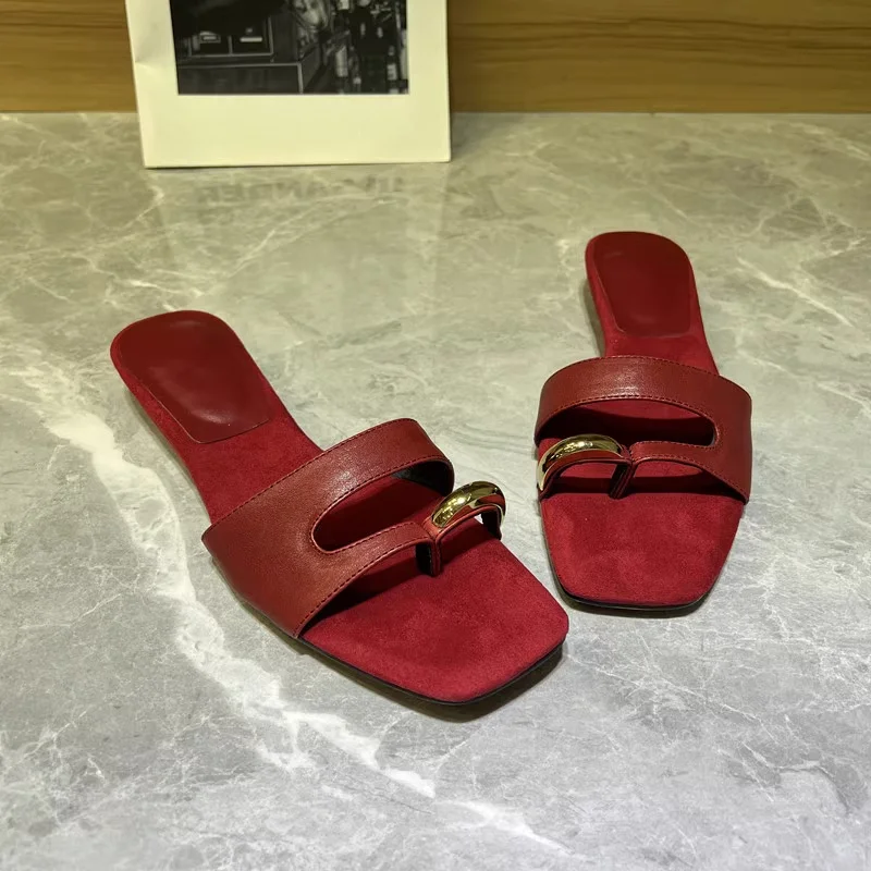 2025 New Trend Summer Heeled Sandals High Quality Split Toe Women's Shoes Clip Toe Slippers Women Sandals Slip-on Flat Slippers
2025 New Trend Summer Heeled Sandals High Quality Split Toe Women's Shoes Clip Toe Slippers Women Sandals Slip-on Flat Slippers