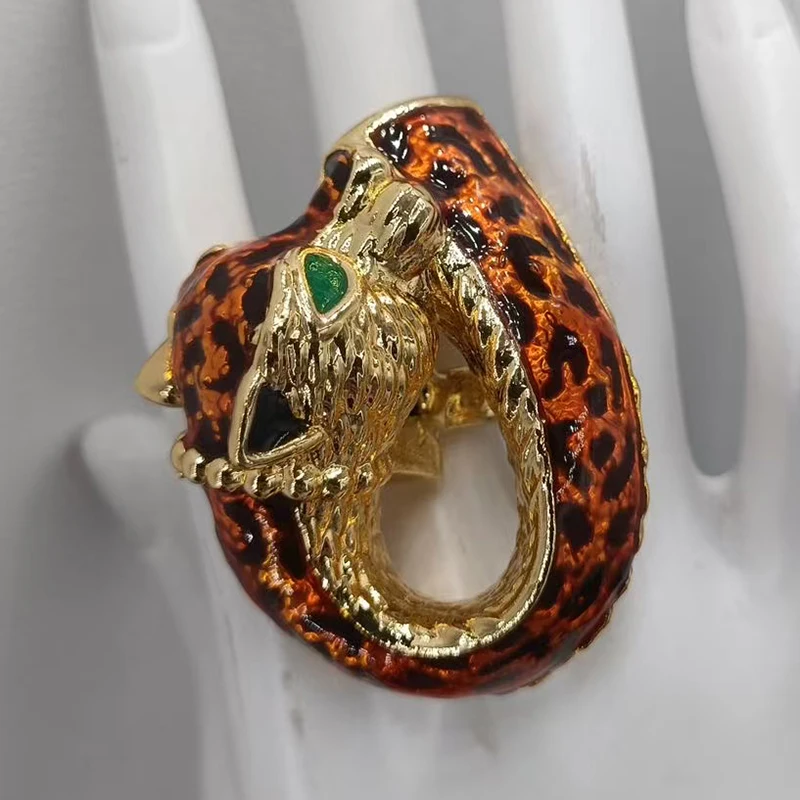 New Dubai Gold Color Copper Big Rings For Women Girls Wedding Jewellery Irregular Bridal African Indian French Ring Gifts
New Dubai Gold Color Copper Big Rings For Women Girls Wedding Jewellery Irregular Bridal African Indian French Ring Gifts