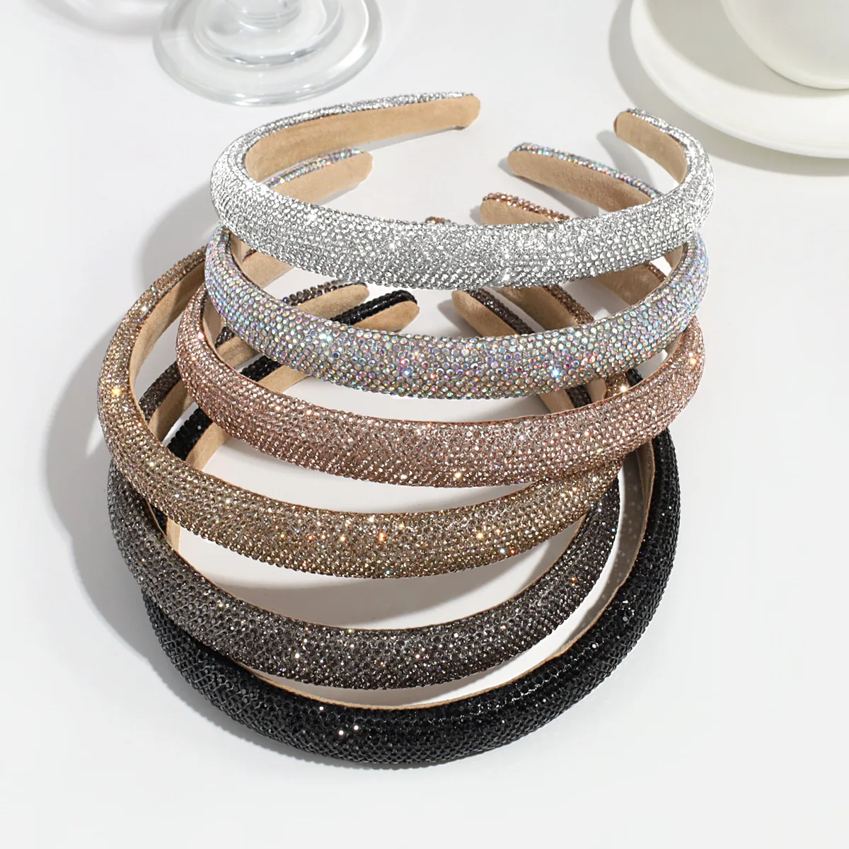 Luxury Minimalist Hair Hoops Full Diamond Headband Elegant Rhinestone Head Hoop Wedding Bridal Hair Accessories Fashion Hairband
Luxury Minimalist Hair Hoops Full Diamond Headband Elegant Rhinestone Head Hoop Wedding Bridal Hair Accessories Fashion Hairband