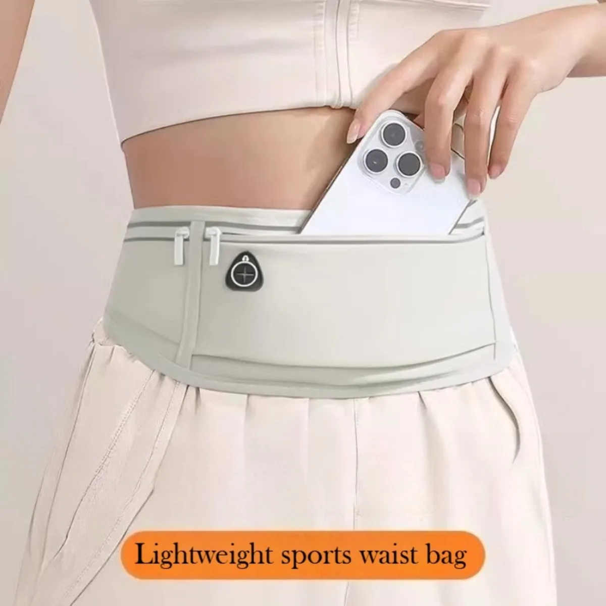 Reflective Running Waist Belt, Elastic Unisex Waist Pack with Zipper Pocket & Phone Bag, Portable Storage Pouch for Fitness Outdoor Workout Training
Reflective Running Waist Belt, Elastic Unisex Waist Pack with Zipper Pocket & Phone Bag, Portable Storage Pouch for Fitness Outdoor Workout Training