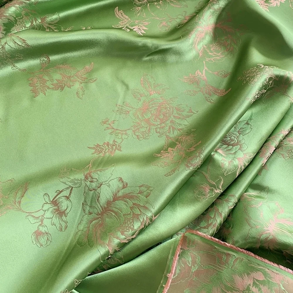 Traditional Colorful Peony Design Top Quality Comfortable Feeling Fantastic Handfeel Silk Jacquard Fabric for Women Cloth Dress
Traditional Colorful Peony Design Top Quality Comfortable Feeling Fantastic Handfeel Silk Jacquard Fabric for Women Cloth Dress