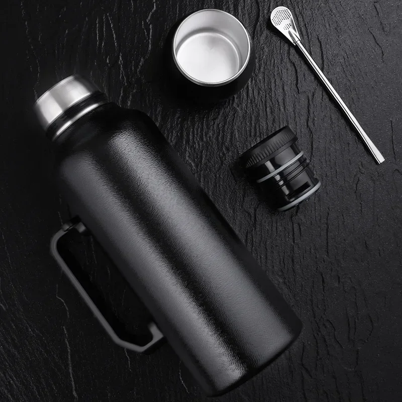 1.3L Large Capacity Stainless Steel Thermos Portable Vacuum Flask Outdoors Insulated Tumbler With Handle Keep Cold Water cup
1.3L Large Capacity Stainless Steel Thermos Portable Vacuum Flask Outdoors Insulated Tumbler With Handle Keep Cold Water cup