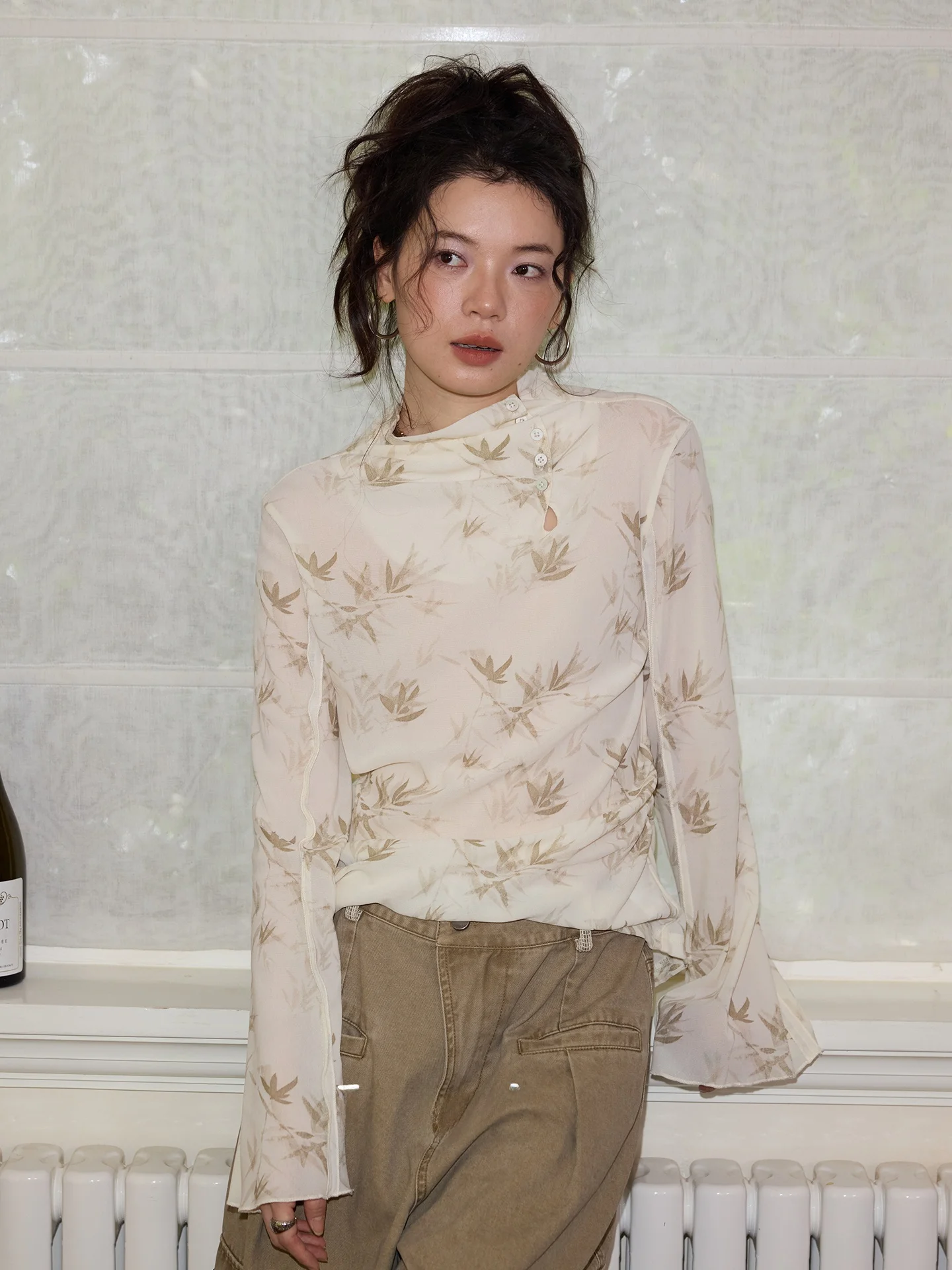 Шикарная шикарная футболка Base irt с отложным воротником и пуговицами, повседневный расклешенный топ све
Шикарная шикарная футболка Base irt с отложным воротником и пуговицами, повседневный расклешенный топ све