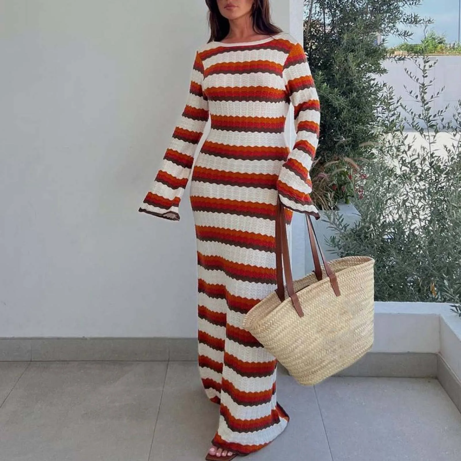 Striped Knitted Long Dress Women O-neck Backless Hollowed Out Long Sleeves Lady Bodycon Dress 2024 Autumn Winter Vacation Robe
Striped Knitted Long Dress Women O-neck Backless Hollowed Out Long Sleeves Lady Bodycon Dress 2024 Autumn Winter Vacation Robe