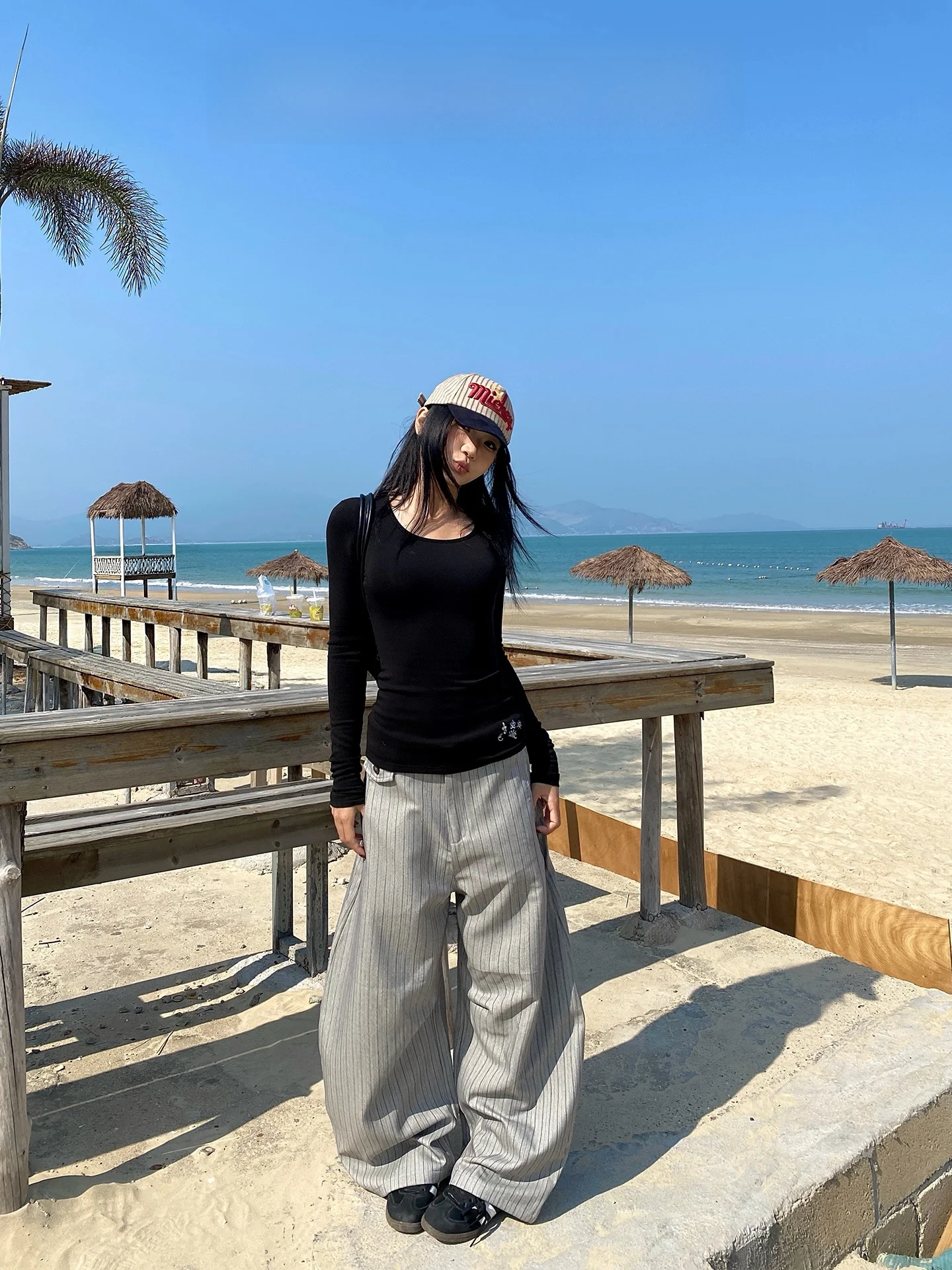 Casual Vertical Striped Men's And Women's Loose Drapey Pants Straight Leg Trousers Jazz Dance Series Comfortable Breathable
Casual Vertical Striped Men's And Women's Loose Drapey Pants Straight Leg Trousers Jazz Dance Series Comfortable Breathable