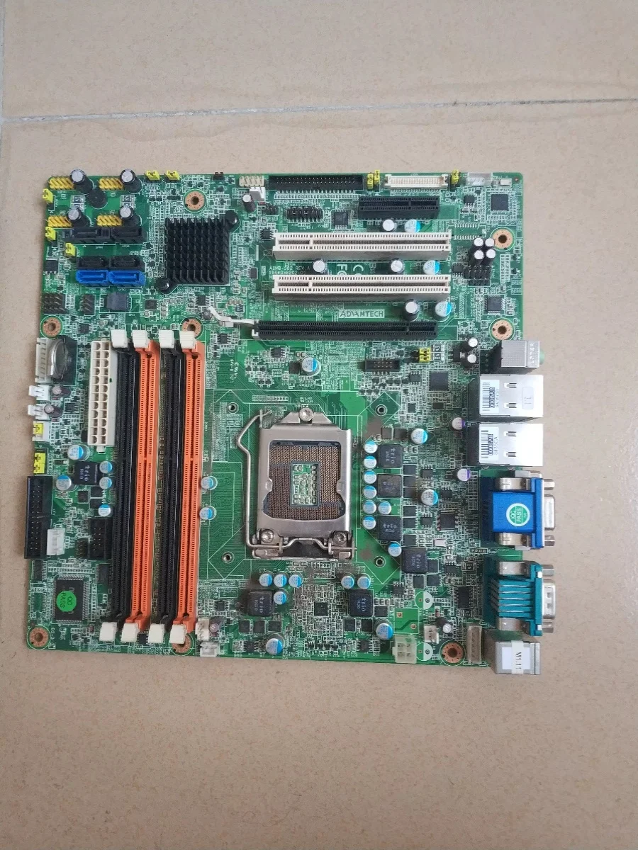 Материнская плата устройства AIMB-582 AIMB-582QG2 Новая
Материнская плата устройства AIMB-582 AIMB-582QG2 Новая