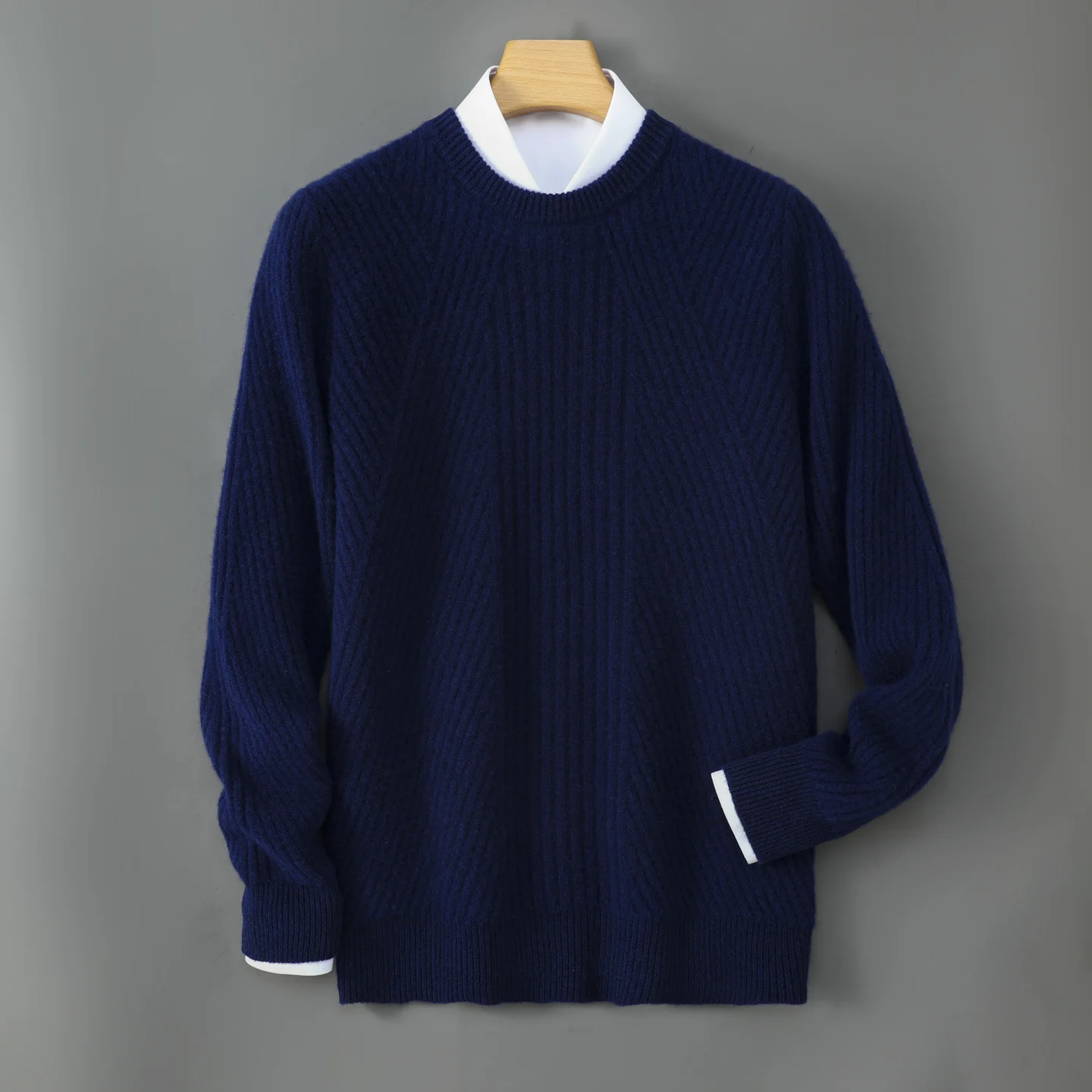 Autumn Winter Men's 100% Merino Wool Round Neck Long Sleeve Soft Cushiony Casual Pullover Essential Casual Base Layer Knit Top 
Autumn Winter Men's 100% Merino Wool Round Neck Long Sleeve Soft Cushiony Casual Pullover Essential Casual Base Layer Knit Top