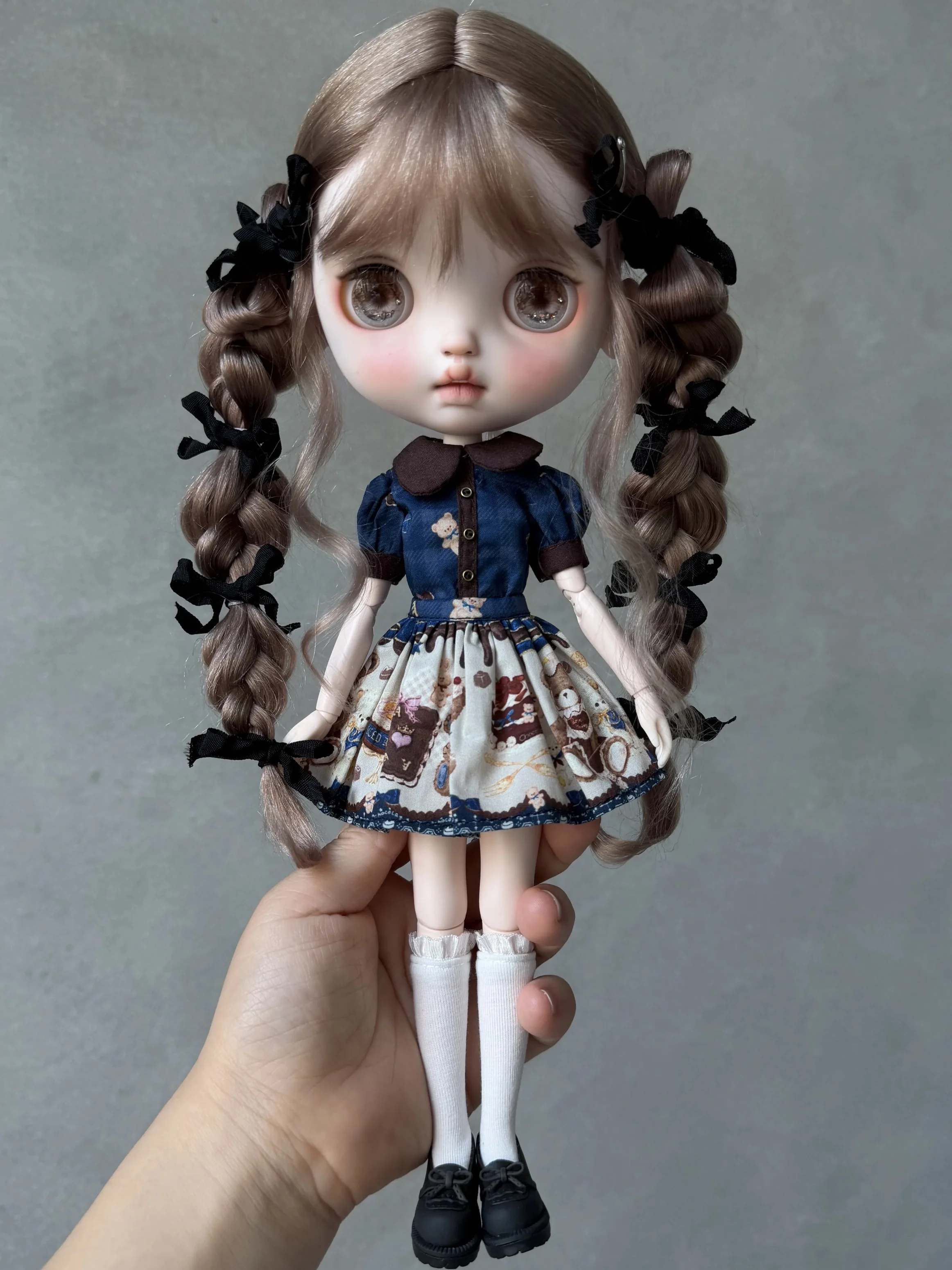 Summer Retro Sweet Little Bear Cake Lolita Dress 1/6 Blyth Doll Clothes Accessories For 19 Joints OB24 Azone Doll Dress Up
Summer Retro Sweet Little Bear Cake Lolita Dress 1/6 Blyth Doll Clothes Accessories For 19 Joints OB24 Azone Doll Dress Up